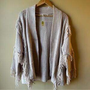 Mello LA Beige Chunky Boho Fringe Oversized Cardigan Sweater Women’s Small NWT